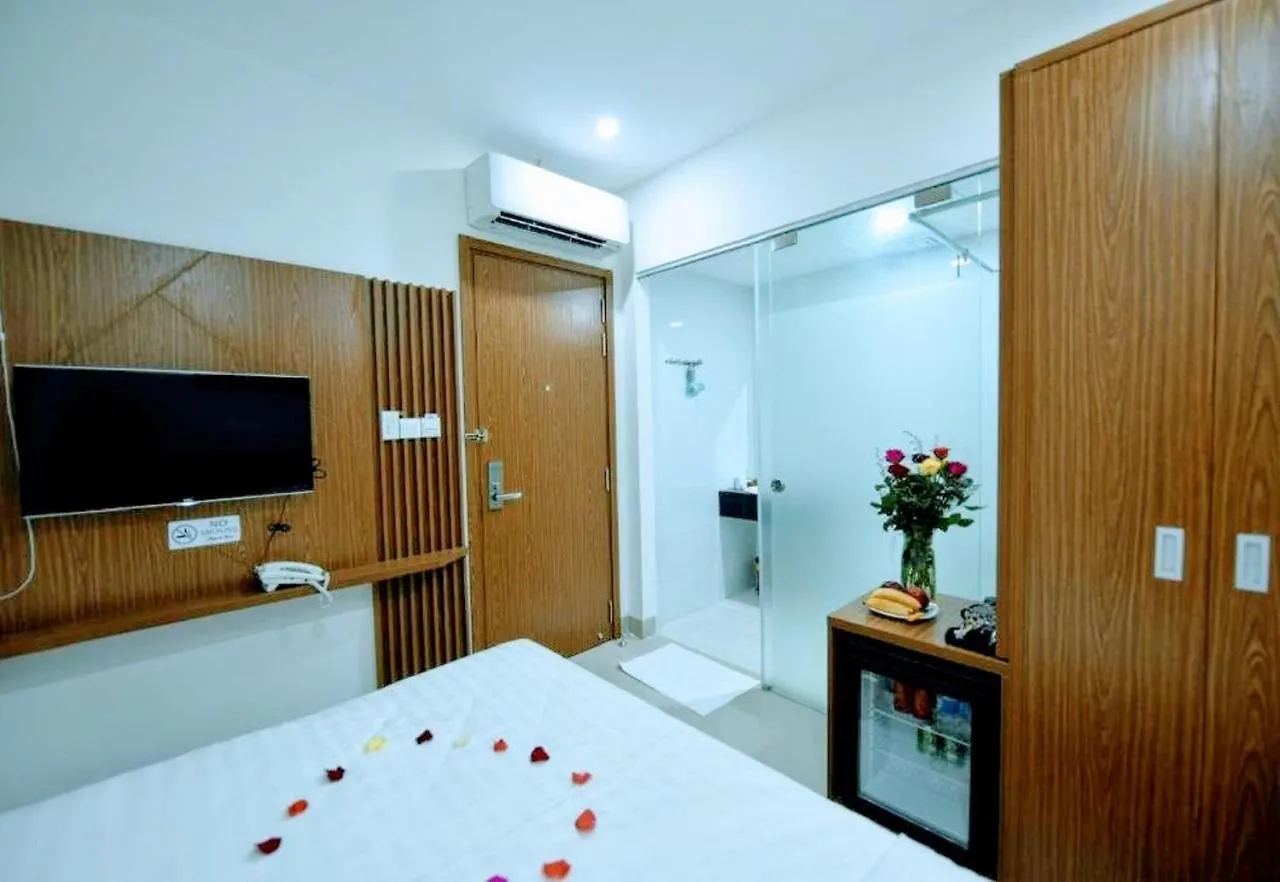 Alibaba Hotel Nha Trang 2*,